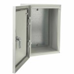 Classic wooden chair - imagine 3